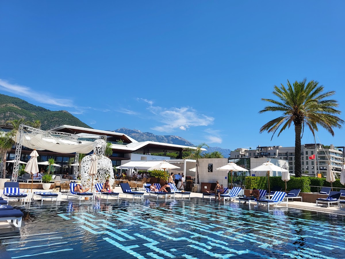 AURA Beach Montenegro