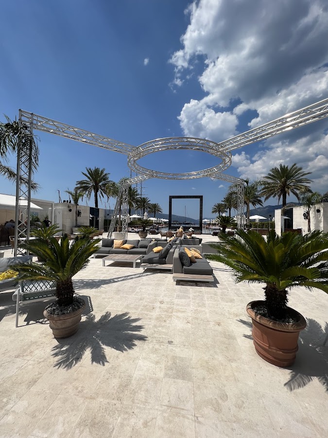 AURA Beach Montenegro