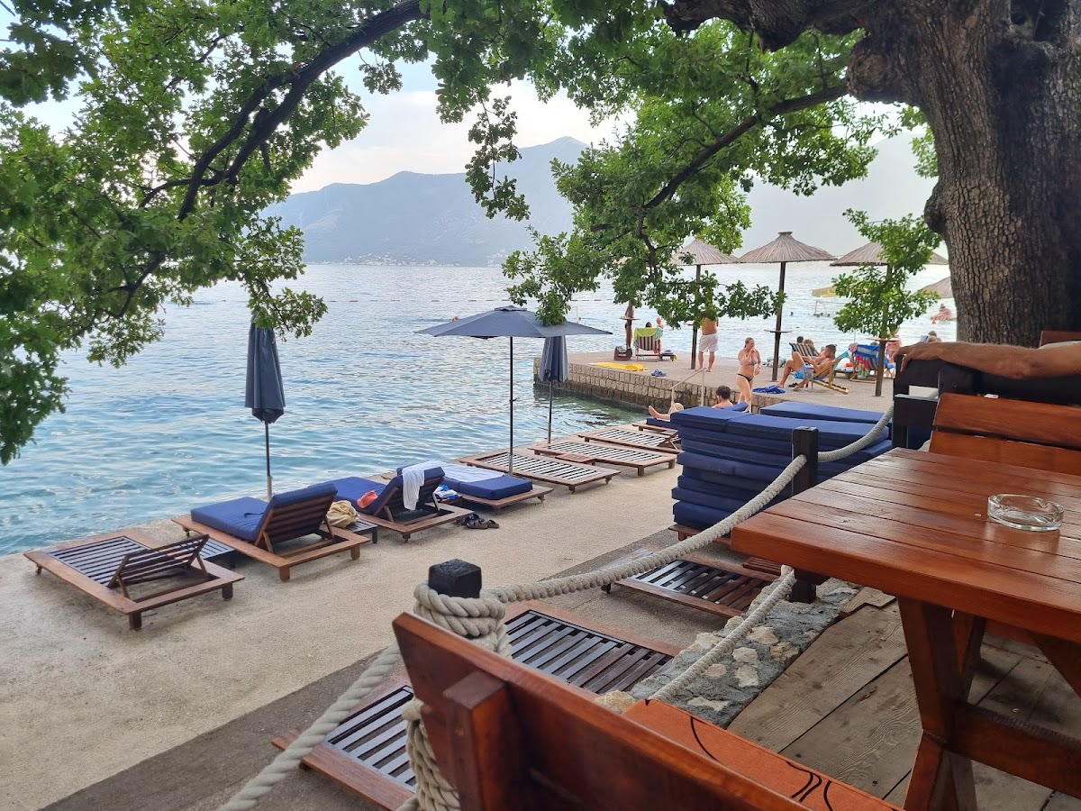 Grota Beach Bar & Restaurant