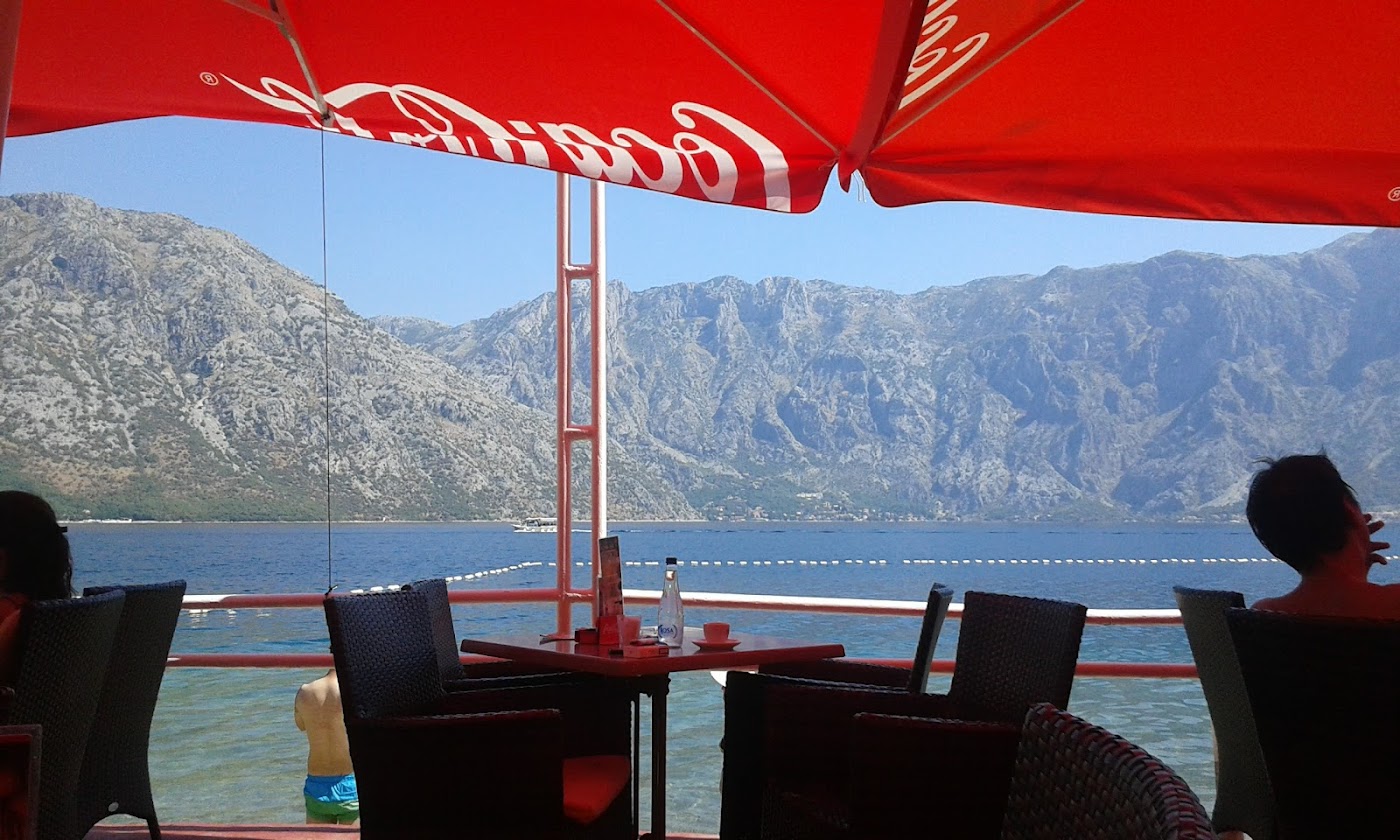Oskar Beach Bar
