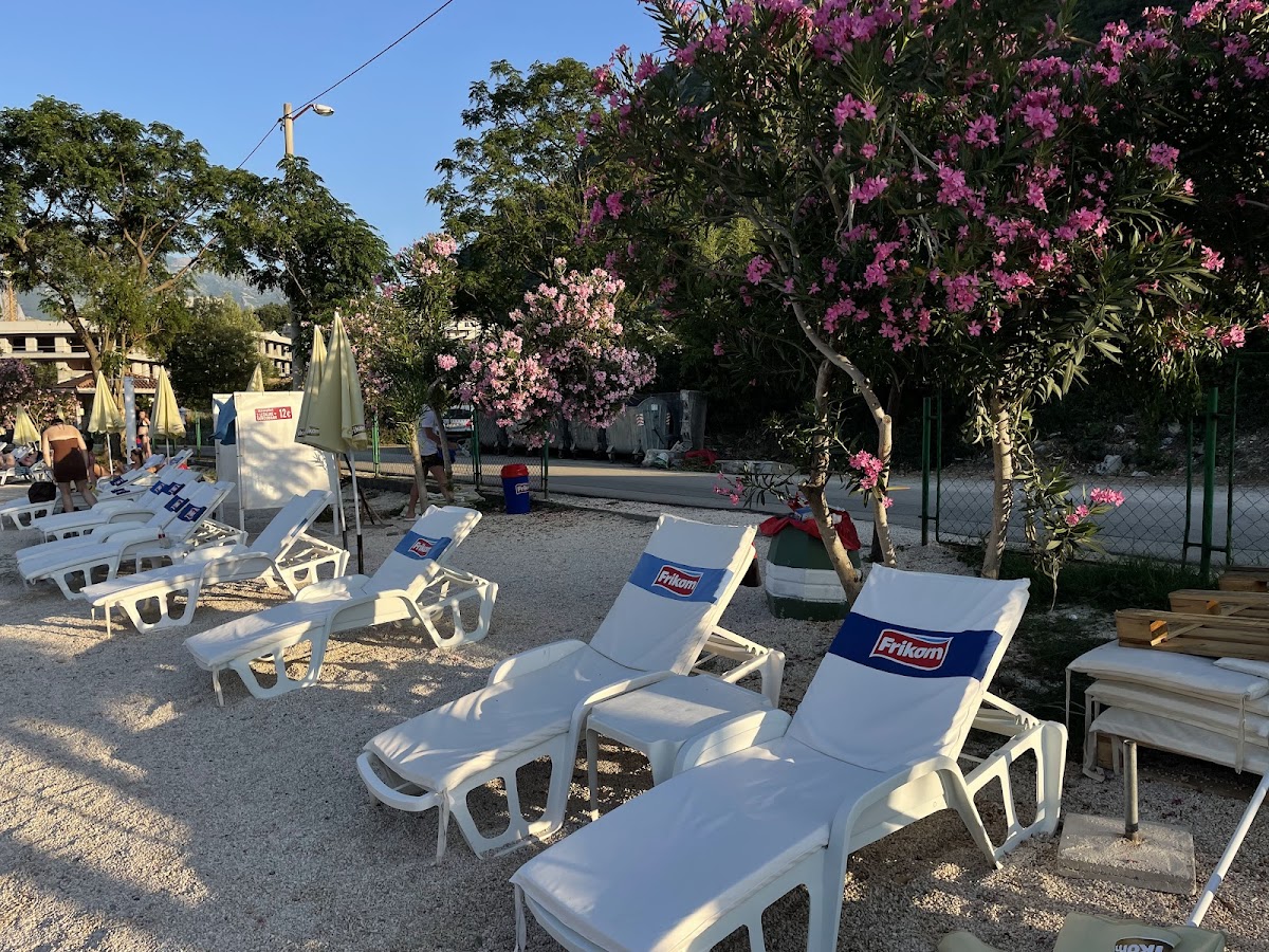 Oskar Beach Bar