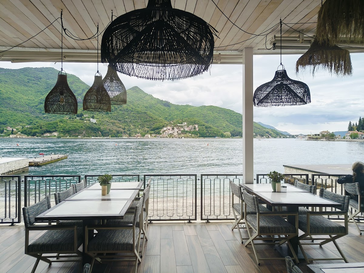 Bocasa Beach & Restaurant