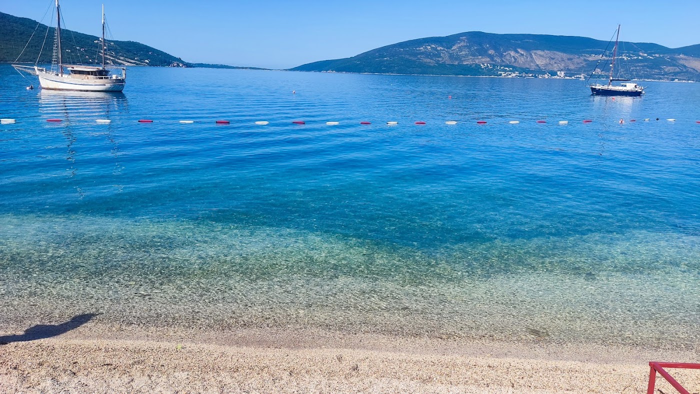 Zmijica Beach