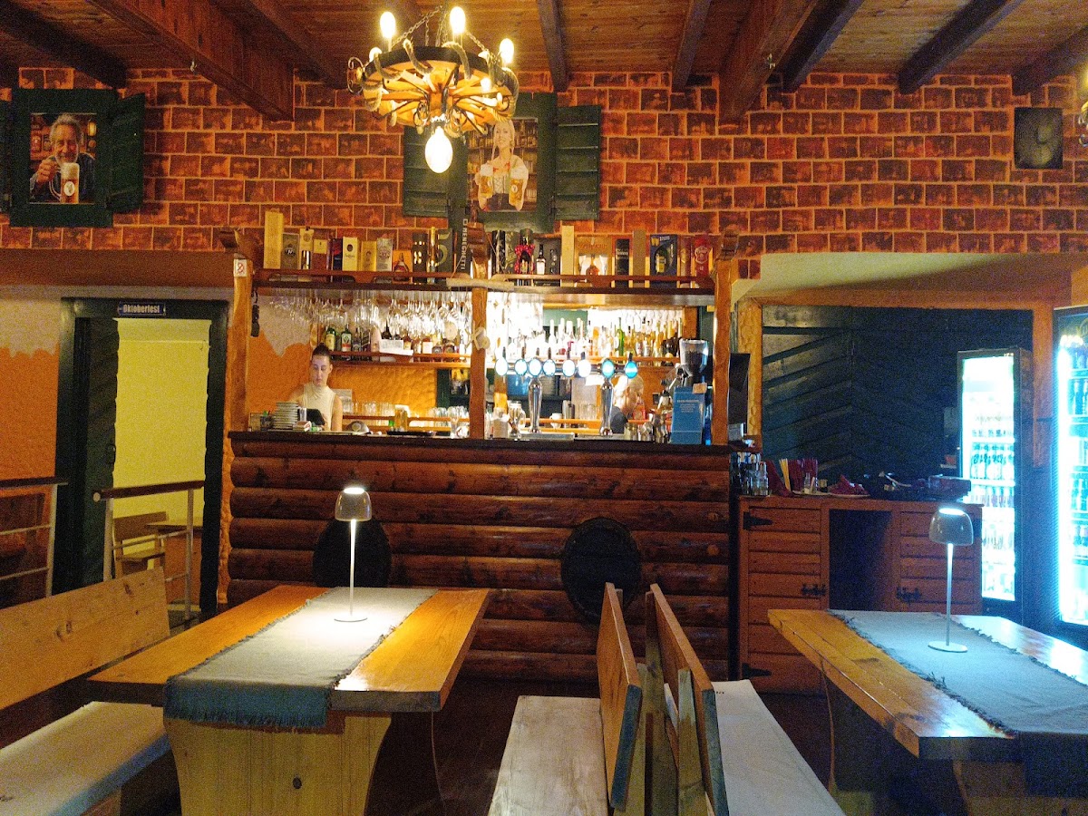 Beach Bar Pivo & Kobaje