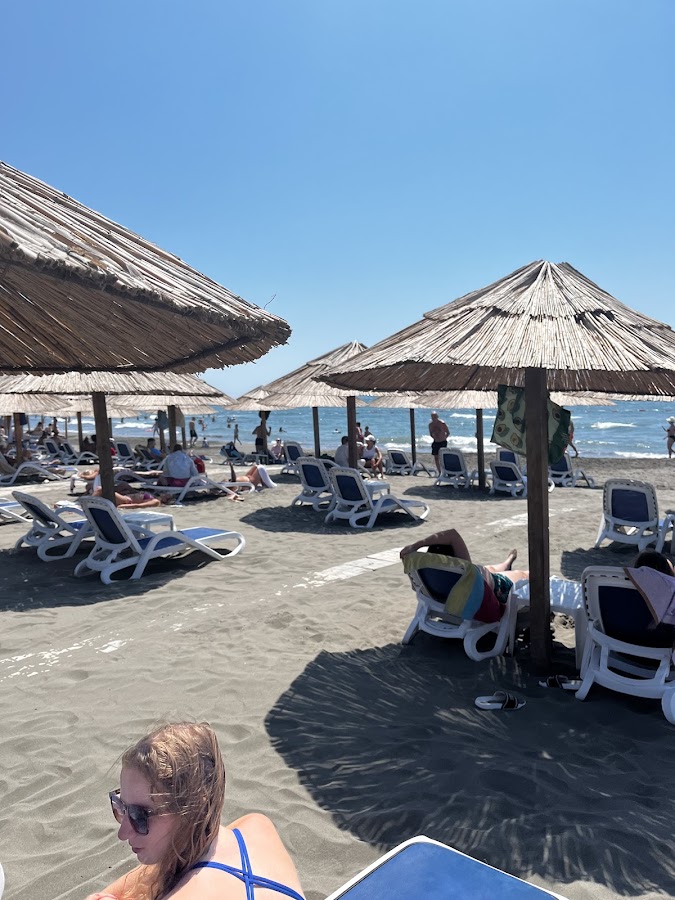 Hills Beach