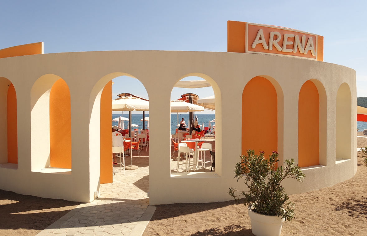 Arena Beach Bar