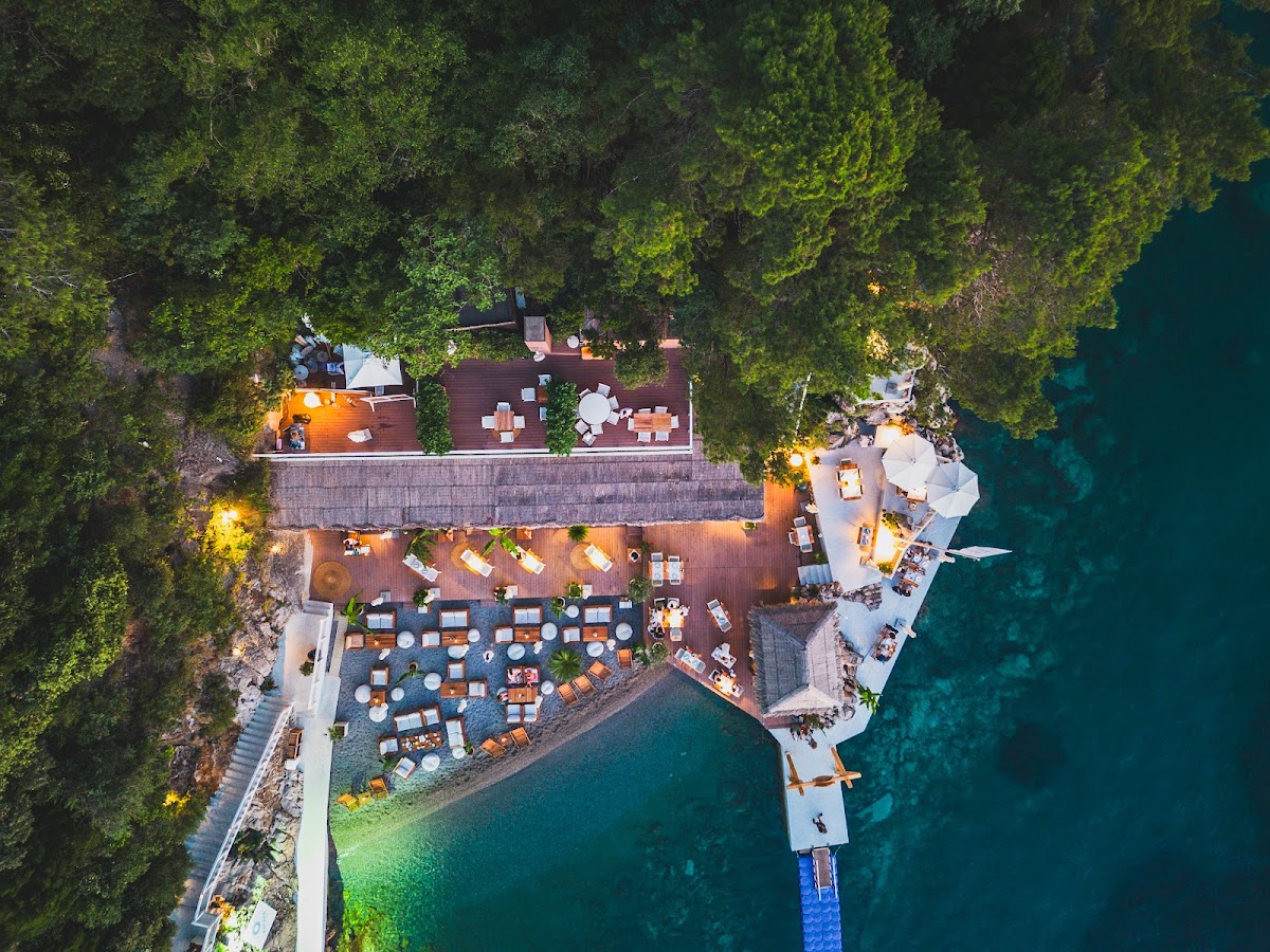 Laguna Beach & Restaurant