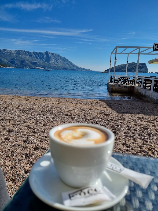 Coco Bar, Food & Sea